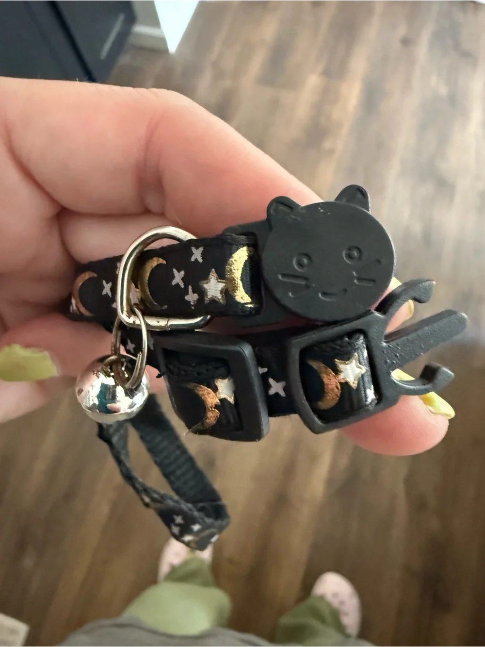 N/A adjustable black